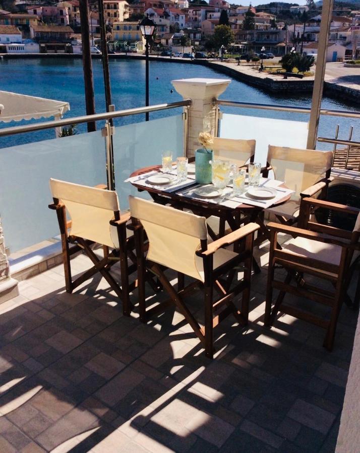 Alekas Harbour House Villa Kassiopi Exteriör bild
